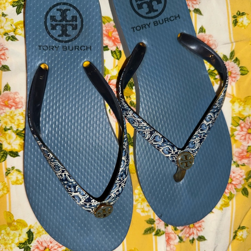 NWOT Tory Burch Navy Blue Flip Flop Sandals